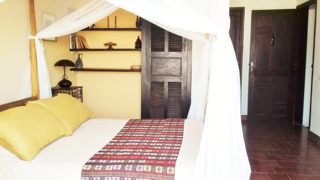 Maison D'Hotes Niokobokk Ndiebene Buitenkant foto