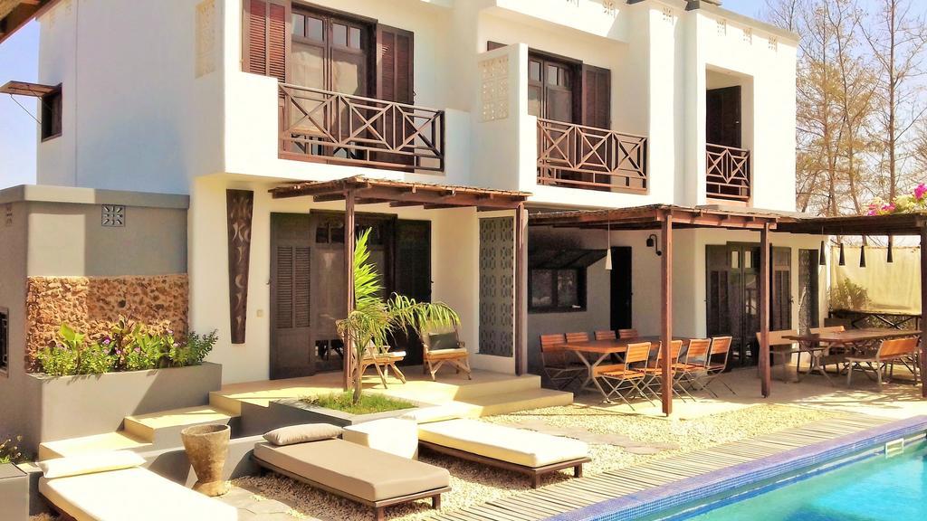 Maison D'Hotes Niokobokk Ndiebene Buitenkant foto